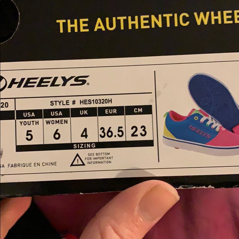Heelys in box - Picture 4 of 7